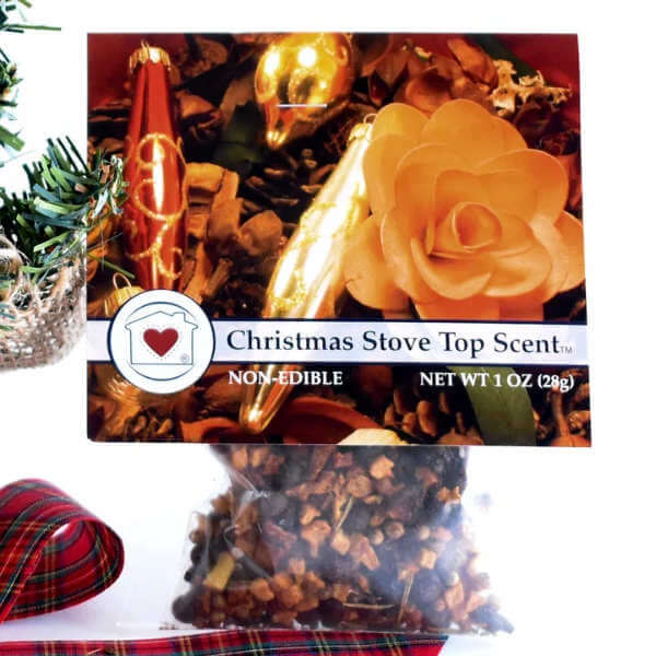 image of bag of potpourri scent mix with large label decorated with dried objects